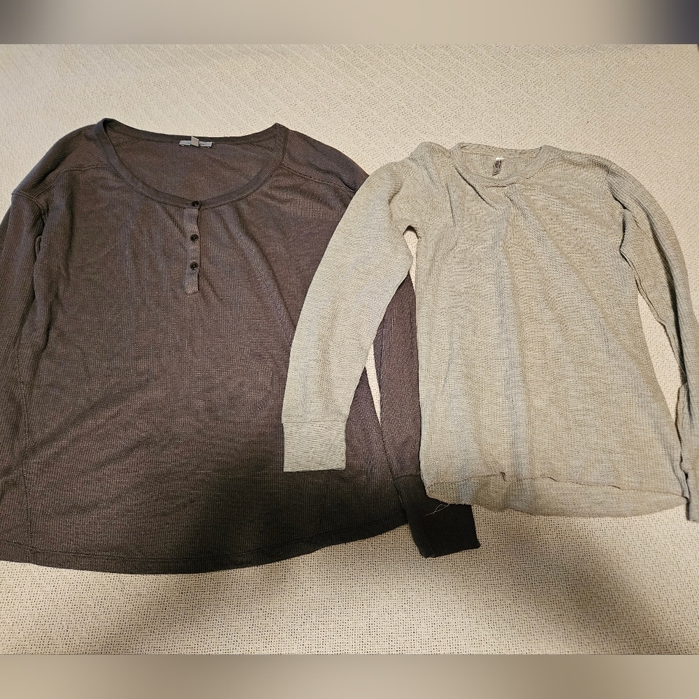 Womens thermal shirts, size large